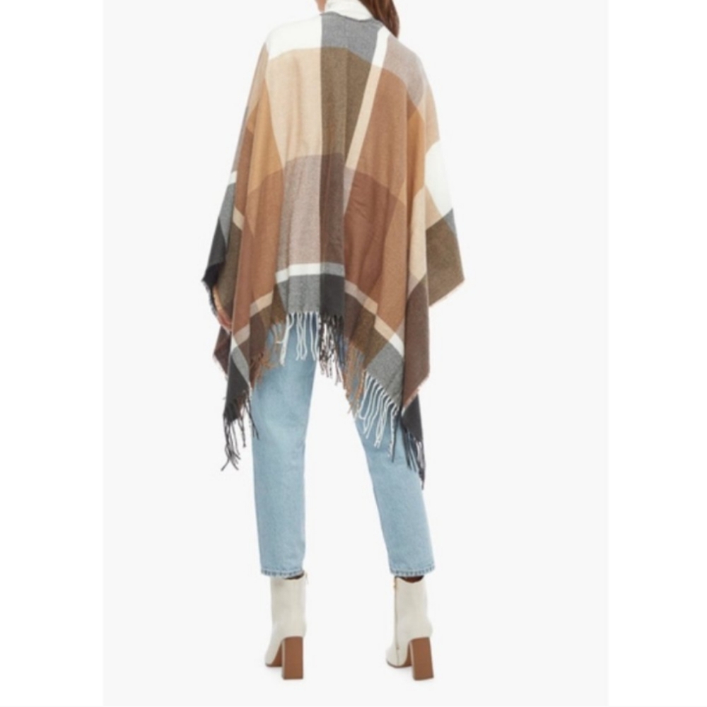 JustFab | Checked Ruana Wrap - Picture 3 of 12